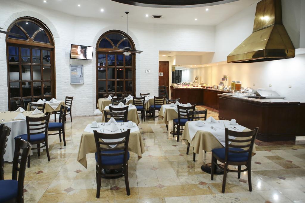 Quality Inn Nuevo Laredo Exterior foto